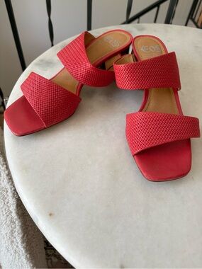eos Coral Woven leather sandals with sculptural round heel 39